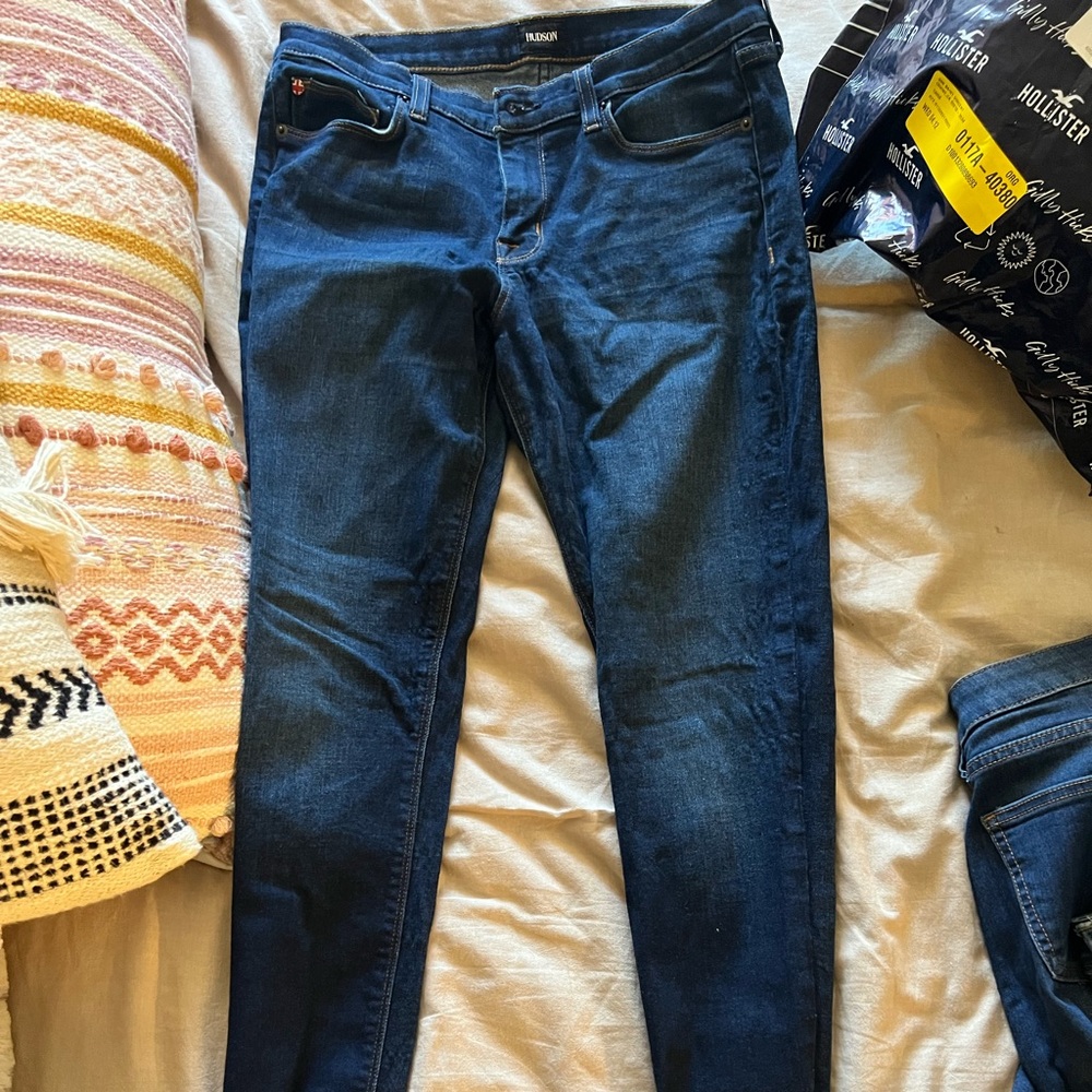 Hudson krista super skinny distressed ankle jeans